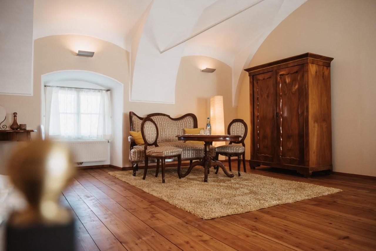 Schloss Gamlitz Kültér fotó